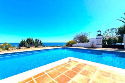 efc27ce69986993282d540d9c722c3ec - 20