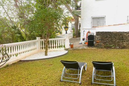 efc27ce69986993282d540d9c722c3ec - 21