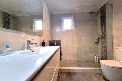 efc27ce69986993282d540d9c722c3ec - 23