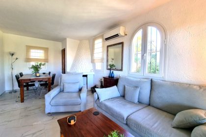 efc27ce69986993282d540d9c722c3ec - 3