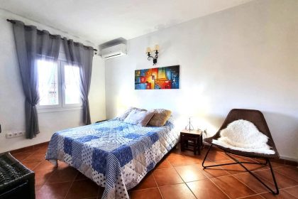 efc27ce69986993282d540d9c722c3ec - 9