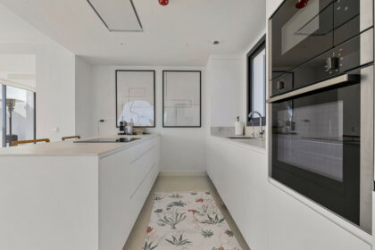 efd0f3c6b88ea58a9dbabc9dbe549bc3 - 10