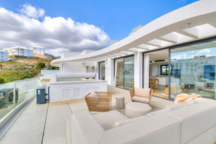 efd0f3c6b88ea58a9dbabc9dbe549bc3 - 12