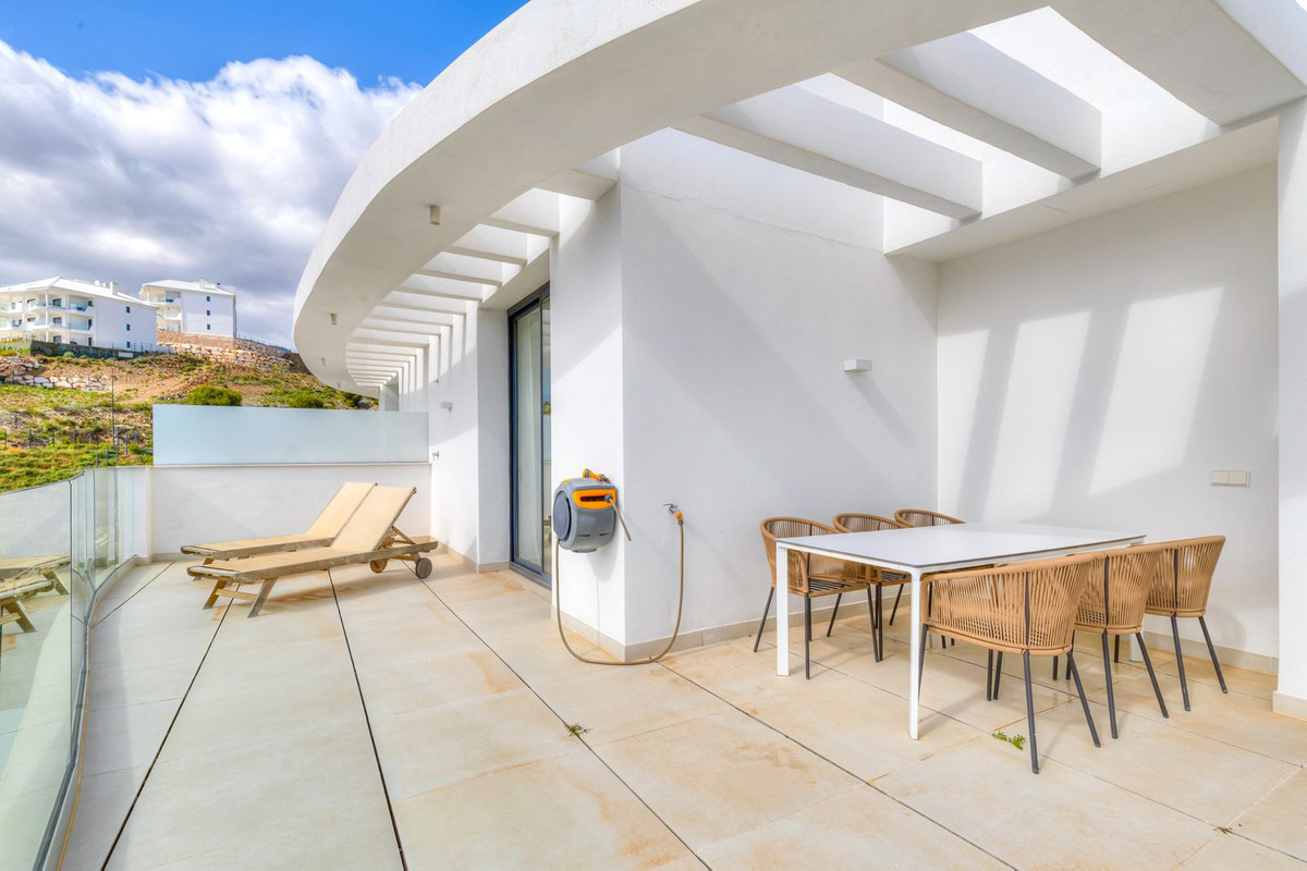 efd0f3c6b88ea58a9dbabc9dbe549bc3 - 23