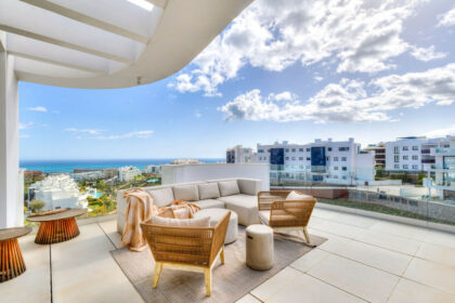 efd0f3c6b88ea58a9dbabc9dbe549bc3 - 24