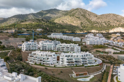 efd0f3c6b88ea58a9dbabc9dbe549bc3 - 34