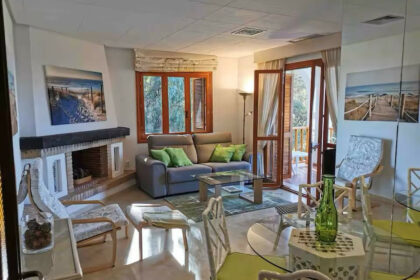 efdfce69f9bbe5f3308ddd67516dace4 - 4