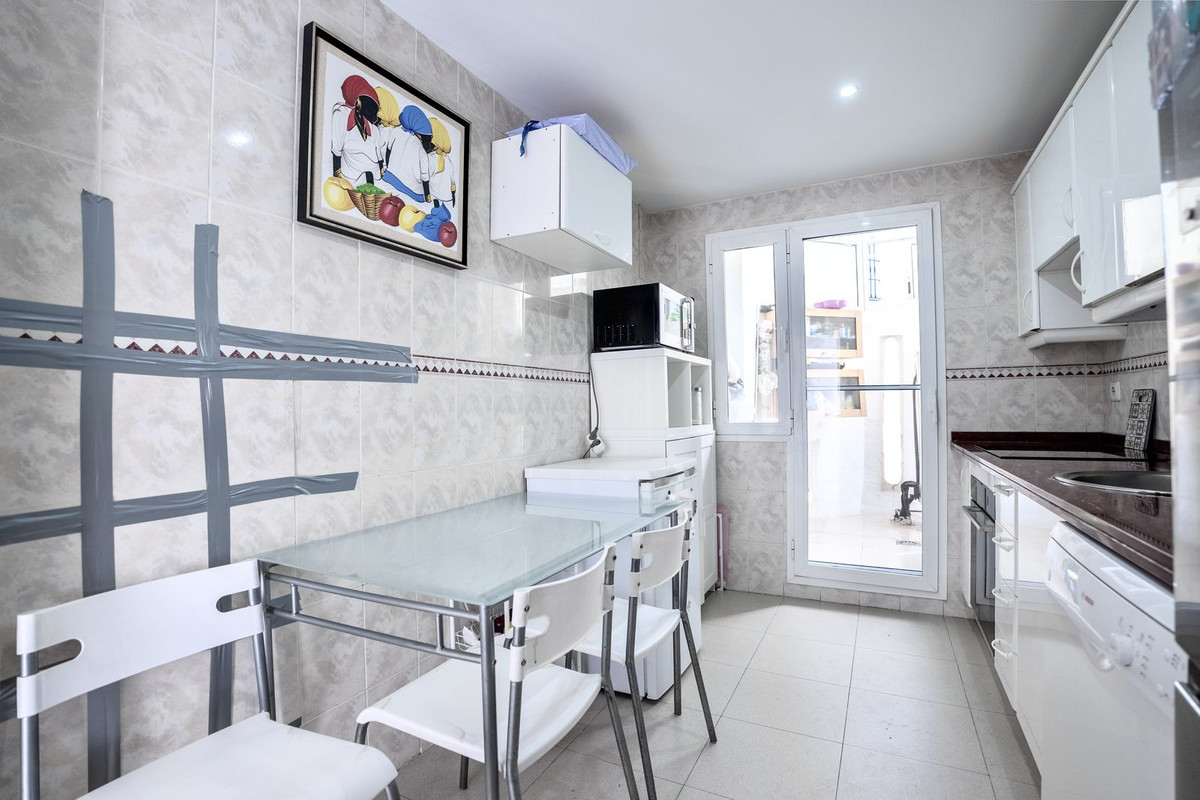 f02f52ddf27aa7b9d45ee1f824240409 - 14