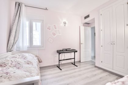 f02f52ddf27aa7b9d45ee1f824240409 - 18