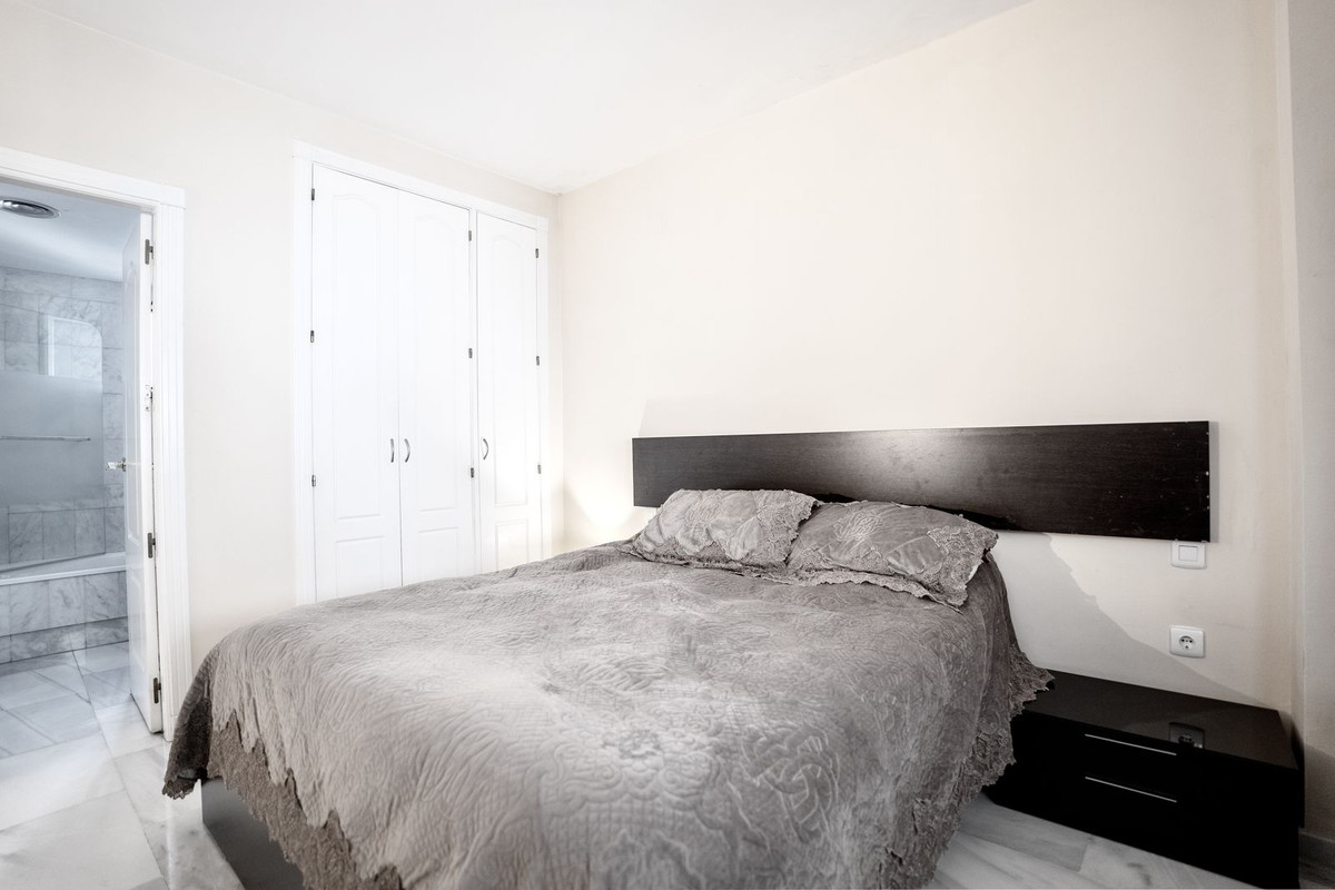 f02f52ddf27aa7b9d45ee1f824240409 - 19