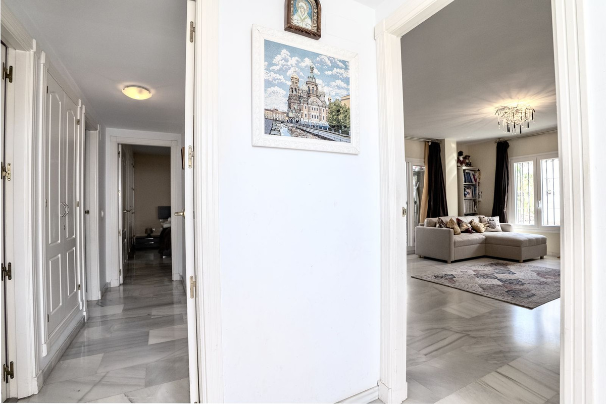 f02f52ddf27aa7b9d45ee1f824240409 - 21