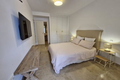 f0bd46d50fd2e694993dd3104bc52e71 - 14