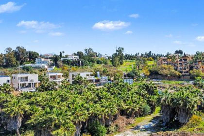 f0c20b566ef80fd8e334c67725d1120e - 14