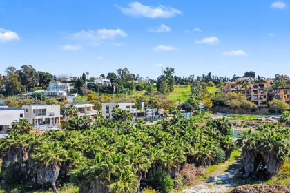 f0c20b566ef80fd8e334c67725d1120e - 15