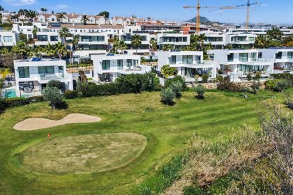 f0c20b566ef80fd8e334c67725d1120e - 20