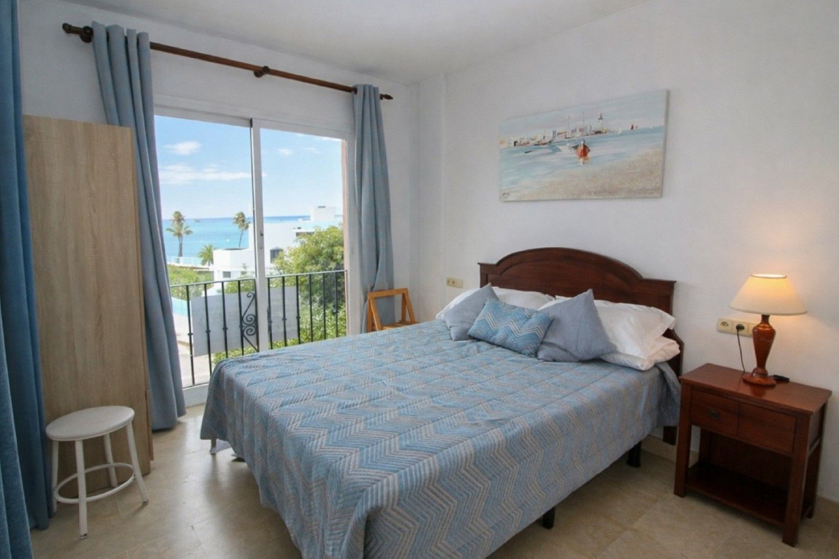 f0c5d525a6cf7aefb73958307572f074 - 11