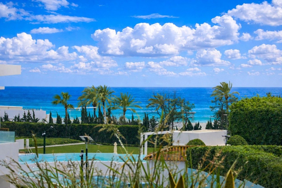 f0c5d525a6cf7aefb73958307572f074 - 21