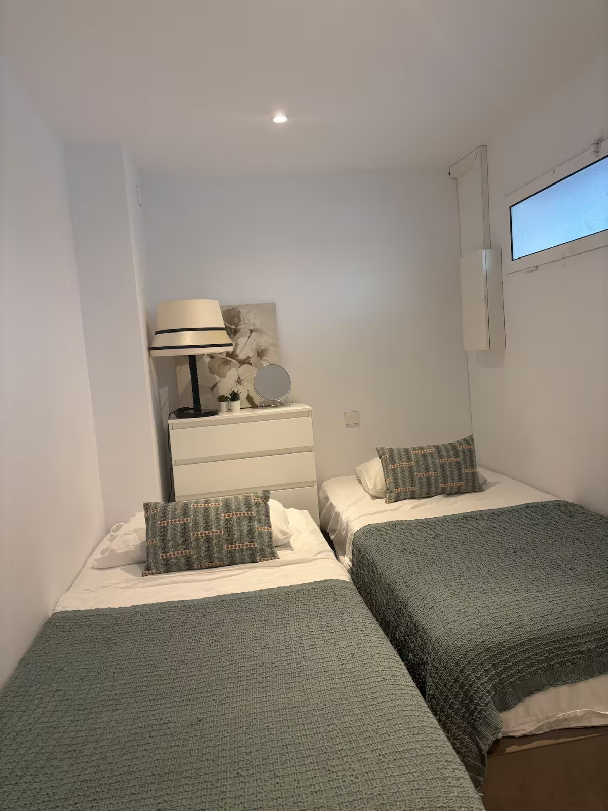 f0d1c71cd9e6a281c50fa3647405600c - 10