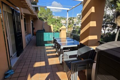 f0dec55e46966a64aece441f5043e0a5 - 3