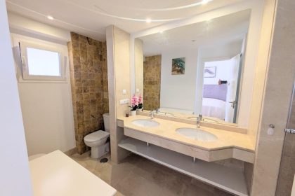 f0e07081e148c15b6dacea7bfe2ac1e7 - 17