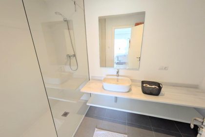 f0e07081e148c15b6dacea7bfe2ac1e7 - 31