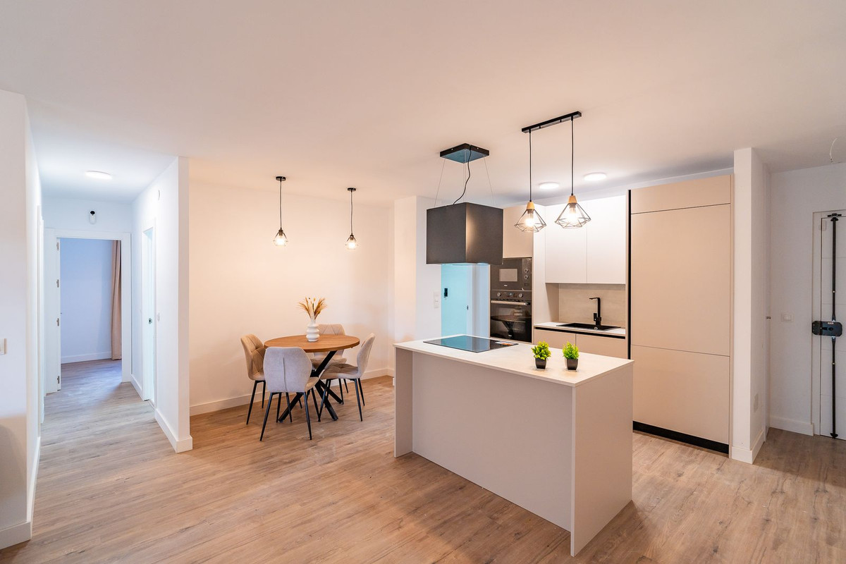 f1f3fb3a550be48e456d5b006ebedd14 - 12