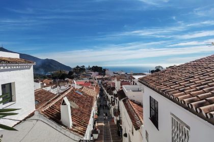 f2fd3907a98f65adeb1fe83b3be5aaf6 - 23