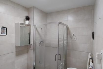 f302af492477fd19715c61ebe51e564a - 10