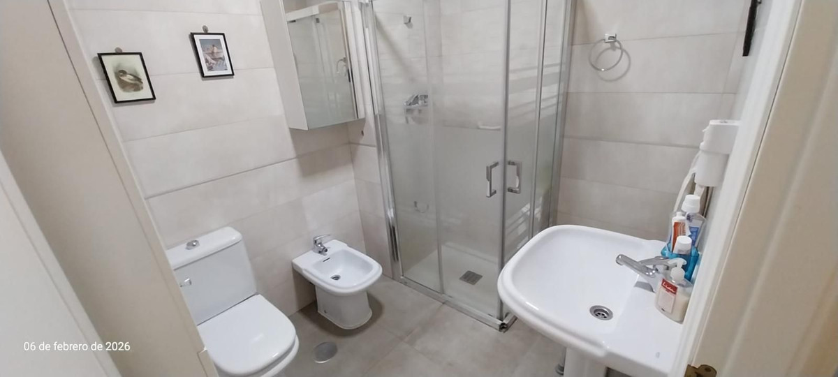 f302af492477fd19715c61ebe51e564a - 11