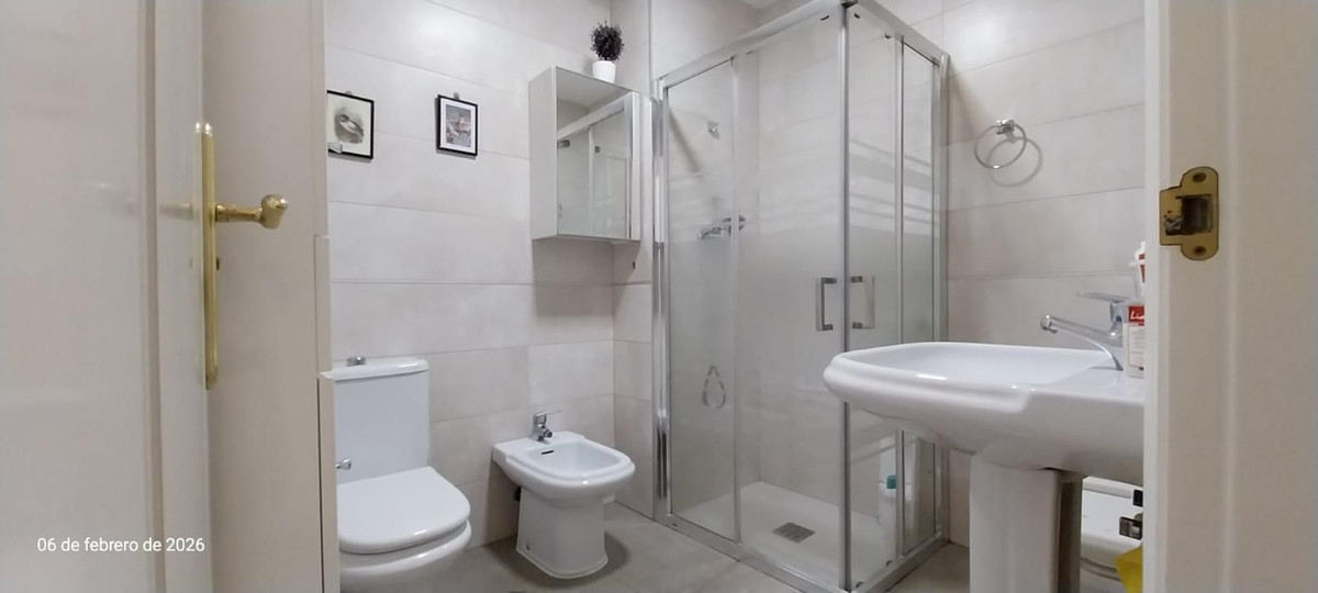 f302af492477fd19715c61ebe51e564a - 12