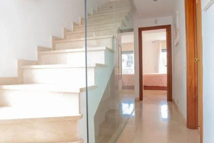 f33f0b2da8c4ae6ed4bc623c256a0331 - 23