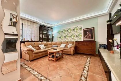 f33f0b2da8c4ae6ed4bc623c256a0331 - 4