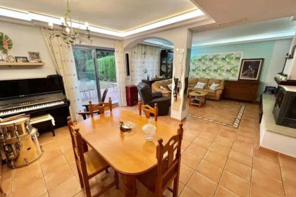 f33f0b2da8c4ae6ed4bc623c256a0331 - 5