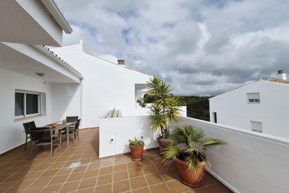 f3a6fca5192c2d0c12ecddc82a231c16 - 17