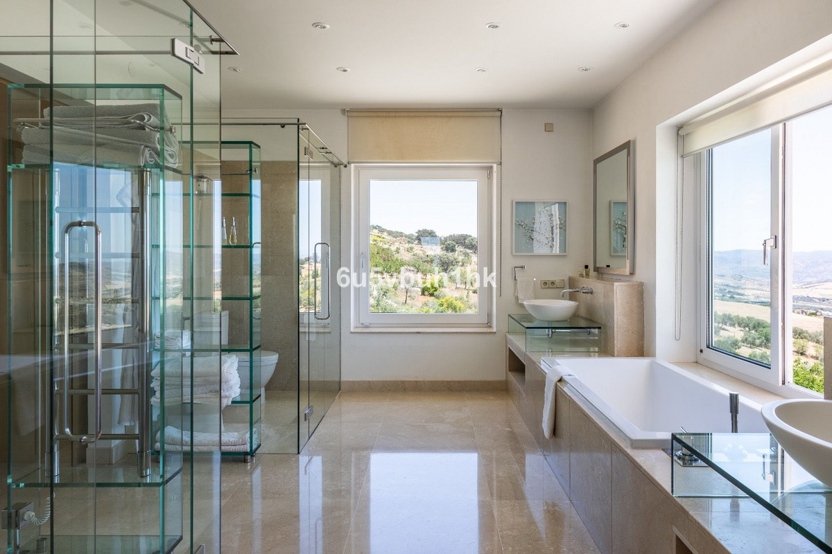 f3d183d5105f21350208f361fbdf76e7 - 30