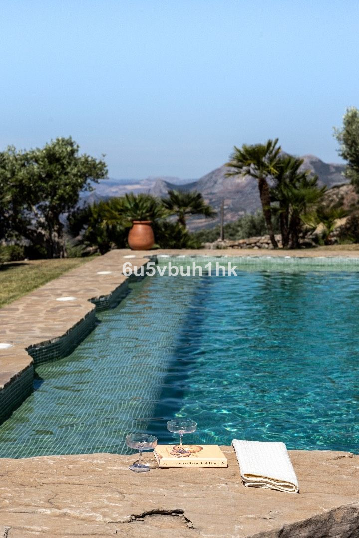 f3d183d5105f21350208f361fbdf76e7 - 37