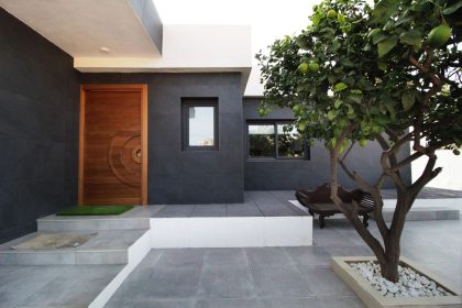 f3f60a3c85aa4d632fd43923cf80e030 - 22