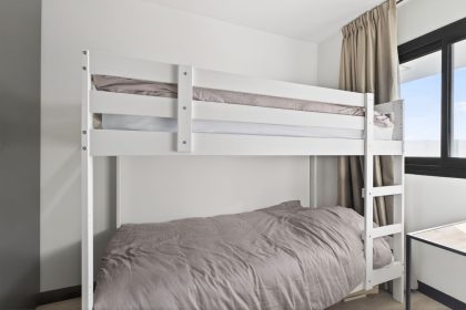 f4426dcab084acf660c0024d4f09c7a1 - 24