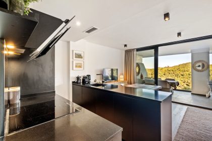 f4426dcab084acf660c0024d4f09c7a1 - 28