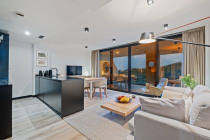 f4426dcab084acf660c0024d4f09c7a1 - 32