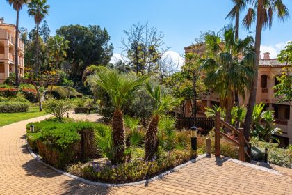 f4af239c17e0316ffe515109e519e281 - 33