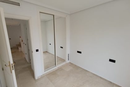 f5153c06452a2aa5eaa720bb4e46d1eb - 10