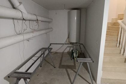 f5153c06452a2aa5eaa720bb4e46d1eb - 20