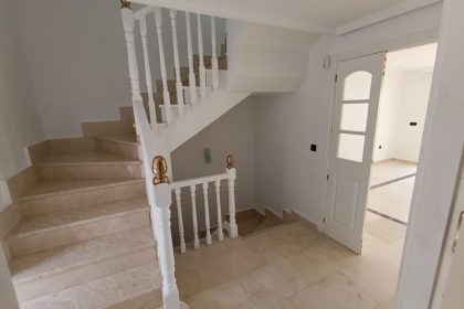 f5153c06452a2aa5eaa720bb4e46d1eb - 24