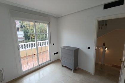 f5153c06452a2aa5eaa720bb4e46d1eb - 8