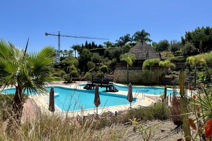 f57d6f5e9704b4831ffedaae29f1db38 - 10