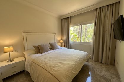 f57d6f5e9704b4831ffedaae29f1db38 - 11