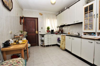 f5d565f371c40241d6002a7fa0604a34 - 5