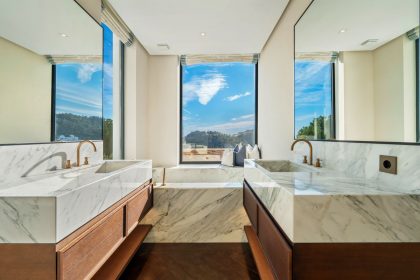 f7493259e776ece332cfeeaf5a27ceaa - 13