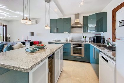 f7e2bc3bb2872f49488b90c6bec13afc - 10